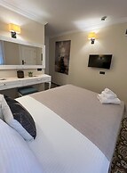 Disa Hotel