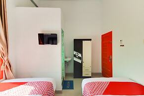 OYO 3844 Shinta Guesthouse