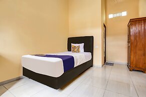 OYO Life 90433 Serasi Kost