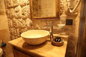 Vita Cave Hotel