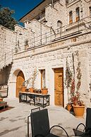 Vita Cave Hotel