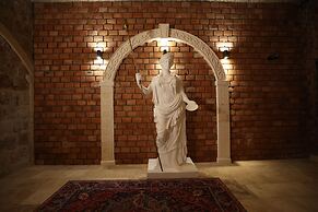 Vita Cave Hotel