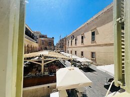 Bright Loft in Center • Near Grand Master Palace