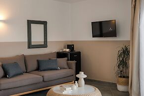 The Rock Suites