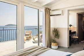 The Rock Suites