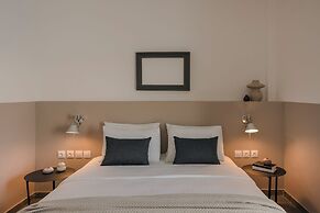 The Rock Suites