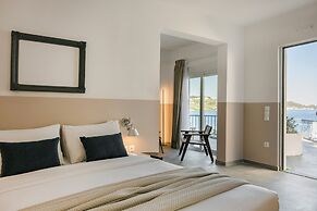 The Rock Suites