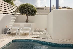 Pebble Summer House