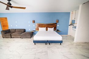 Luna Azul Bacalar