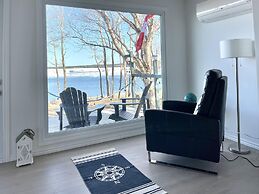 2-bed, Sleeps 4, Sea View & Sauna