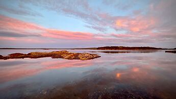 2-bed, Sleeps 4, Sea View & Sauna