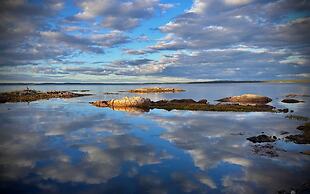 2-bed, Sleeps 4, Sea View & Sauna
