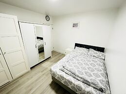 Immaculate 1-bed Apartment in Harrow