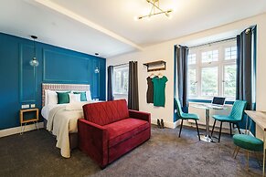 Emerald Stays UK at The Adelphi