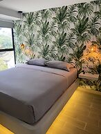 Hotel 14-04