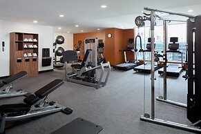 Courtyard By Marriott Montreal Laval