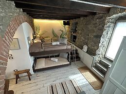 Madüneta 5 Terre Guesthouse
