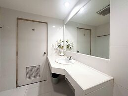 G Boutique Silom Hotel