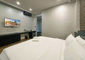 G Boutique Silom Hotel