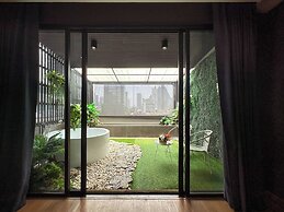 G Boutique Silom Hotel