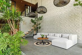 Sea View Pool House