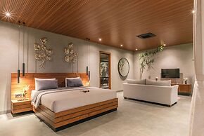 Sea View Pool House