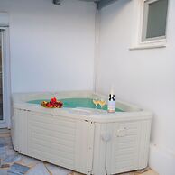 Aina Suites