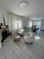 Amazing 4-bed Villa in Limassol