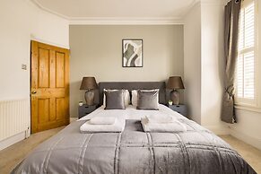 2 Bed Garden Flat in Balham
