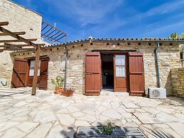 Aphrodite's Pool Retreat