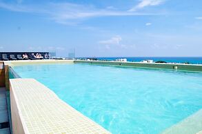 Comfortable Condo Amazing Rooftop