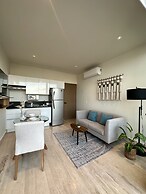 Comfortable Condo Amazing Rooftop