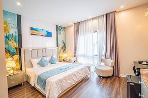 Luxury Hotel
