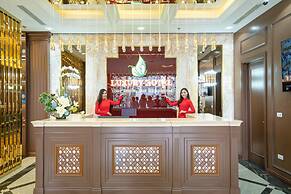 Luxury Hotel