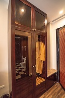 Luxury Hotel