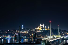 Galatagreenapple Hotel
