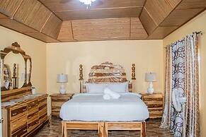 Blue Berry Hills Villa
