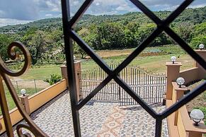 Blue Berry Hills Villa