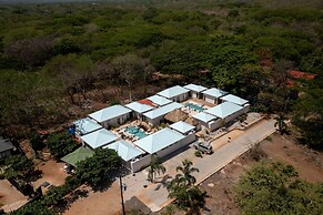 Villas VR Beachwalk Avellanas