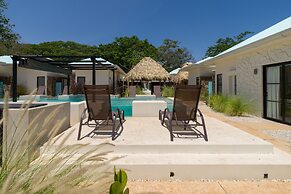 Villas VR Beachwalk Avellanas