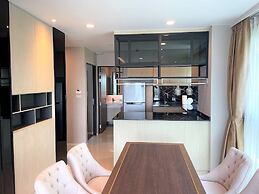 Deluxe apartment at Panora by Lofty