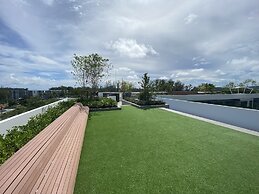 Apartment at Sky Park Condo by Lofty