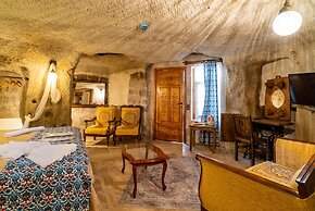 Cappadocia Inans Cave
