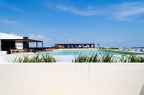 Modern Pool View New Condo Gym Jacuzzi
