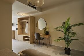 Mayu Suites