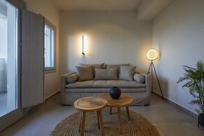 Mayu Suites