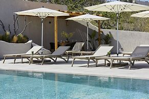 Mayu Suites