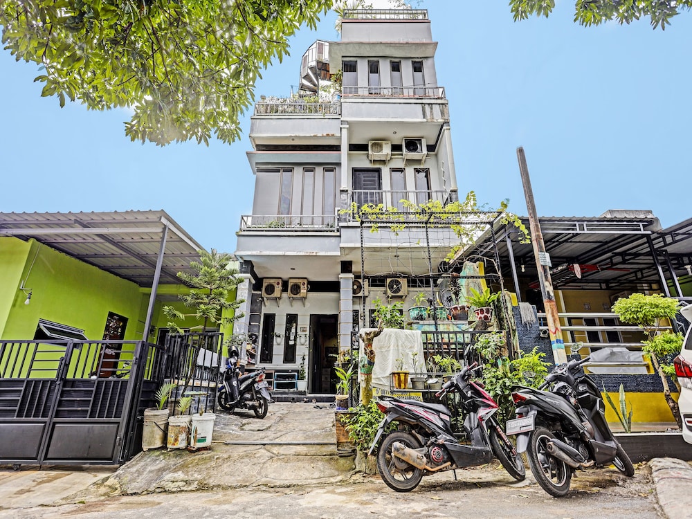 Hotel O Lia Stay Syariah