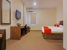 Collection O 91414 Hotel Marina Beach