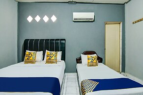 OYO 2690 Hotel Tampan